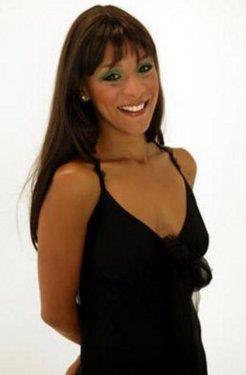 <p><b>DEFNE'NN SIR LM</b></p> Defne Joy Foster tam da kariyerinin en parlak gnlerini yaarken lm haberiyle hayranlarn oke etti.