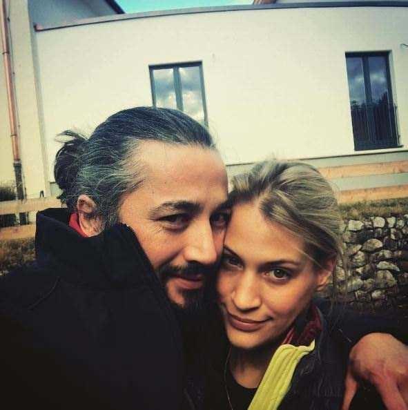 Merak edilen Survivor yarmaclarnn e ve sevgililerini sizin iin derledik.      <br>lhan Mansz ve sevgilisi Celina