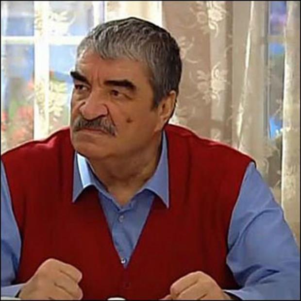 Sevginin Bedeli - 1979<br>  Pusu - 1979<br>  tk - 1978<br>  Ne Olacak imdi - 1978<br>  Sormagir Soka - 1978<br>  eytan Keyi Dnd - 1978<br>  Zor Oyunu Bozar - 1978<br>  Yengen - 1978<br>  Yalnz Kalp - 1978<br>  Smscak - 1978