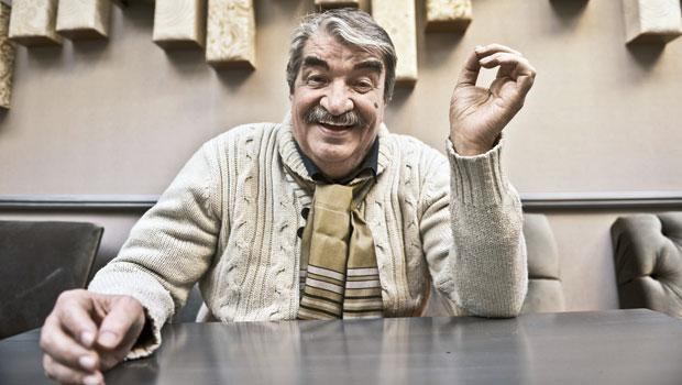 Ava Giden Avlanr - 1986<br>  Sana yle Hasretim Ki - 1985<br>  Kfteci Holding - 1985<br>  Para Babas - 1985<br>  Kzlar Snf Yaryor - 1985<br>  Bir Akam st - 1985<br>  Assolist - 1985<br>  Sensizlie Alacam - 1985<br>  Gazino Blbl - 1985<br>  Fidan - 1984<br>  Berdular Sosyetede - 1984