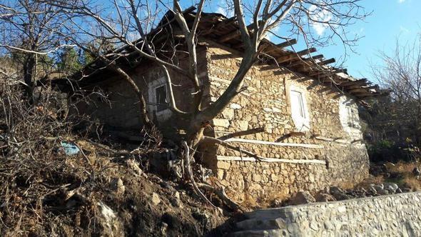 Yredeki emlaklar, bata stanbul&#8217;dan olmak zere birok nl ismin kendilerine yrede ev ve arazi almak iin bavurduunu belirtip, artk bu taleplere yetimekte zorlandklarn syledi.
