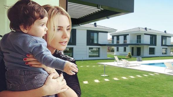 ALAATI'DAK EVN SATIYOR    ECE Erken, 3 yldr yaz aylarn geirdii eme-Alaat&#8217;daki evini satla kard.