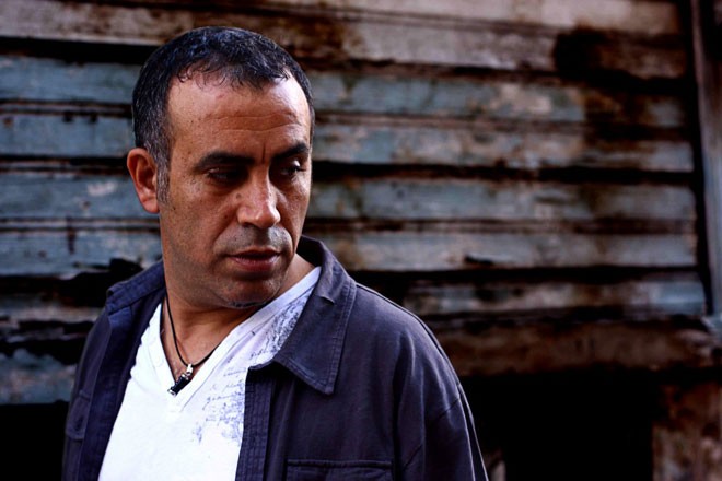 Bana bir parti ismi bulun. Partiyi kuruyorum. Bak sz verdiniz &#8220;Parti kur oy verelim&#8221; diye... Tm oylar benim partiye tamam m?    Rt yaptklarmdan hangisinden fazla beeni alrsa o parti ismi tamamdr ve bio&#8217;ya yazlacaktr.  Anadolu Halk Partisi tamamdr. Hayrl olsun.