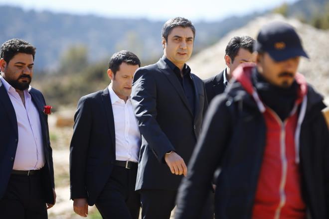 "Tabii ki hurdaya km bir devlet maln bile patlatmayalm derken, en ar makineleri insanlarn zerine srmekten ekinmeyen bir gruh vard karmzda. Tm milletimize, devletimize gemi olsun, inallah tekrarn yaamayz. Allah korusun"