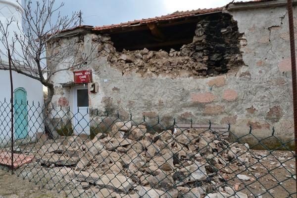 Amerika'da son 10 ylda yaplan patent bavurularnn yzde 80'i ehircilik zerine almalar olduunu rendik. nsanlar bu konuda aratrmalar yaparak, yaam standartlarn ykseltmenin, daha konforlu artlarda yaamann gayreti iindeler."