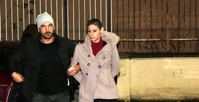 Durumada Sinem Ko'un annesi Pervin Asmaz tank olarak dinlendi. "Yaknlarndan binlerce kez zr diliyorum. Basal diliyorum" diyerek ifadesine balayan Asmaz, kendisinin de Bipolar Bozukluk (Manik Depresif Bozukluk) hastas olduunu belirtti. Asmaz, "Kzm teden beri insanlardan kaard. Uyku problemleri vard. Son  aydr 'eytan gryorum. Ben artk ermiim. Allah'la konuuyorum. Ben bir melek oldum' gibi szler sylyordu.