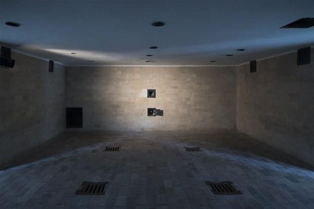 Nazi Almanyasnda alan ilk toplama kamp olan Dachau Toplama Kamp, Almanya'da ayn isimli ehir yaknlarnda bulunuyor.