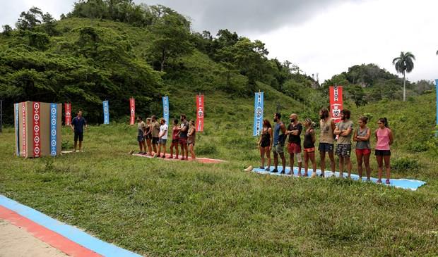 Survivor'da nller takm ile gnlller takm ceza oyununda kar karya geldi.