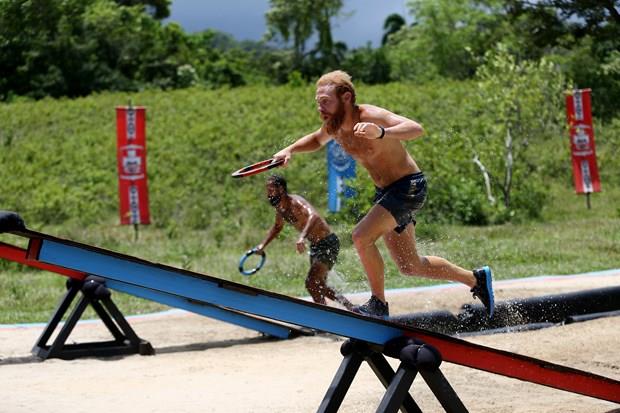 lk oyunu 5-2 gnlllerin ikincisini ise 1-5 nllerin kazand yarmann galibi gnlller takm oldu.