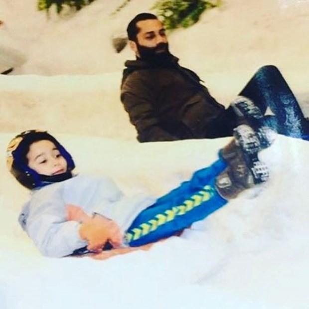 lgn Sedat  <p>  "Anneler babalar herzaman cocuklarnn mutlulugu iin ugramazm???"