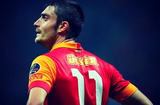 Cimbom, Riera'y Villarreal'e yollayp Inter'den Alvaro'yu da kiralayacak
