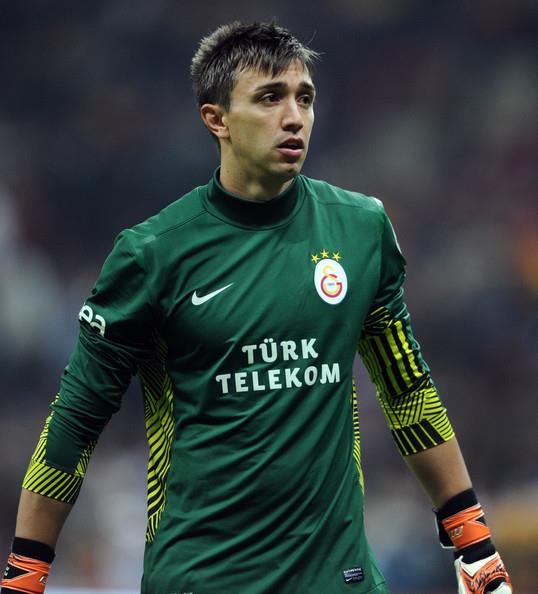 Uruguay Milli Takm'nda Muslera ile birlikte forma giyen Alvaro Hereira, Inter'e getiimiz yl Portekiz kulb Porto'dan gelmiti.