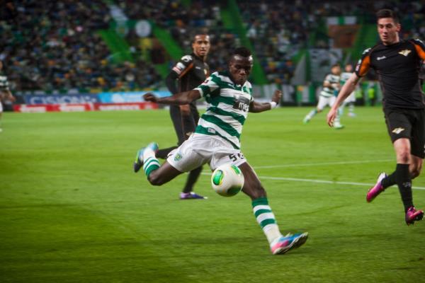 Sar-Krmzllar'n Portekizli yldz bugn resmen aklamas bekleniyor.