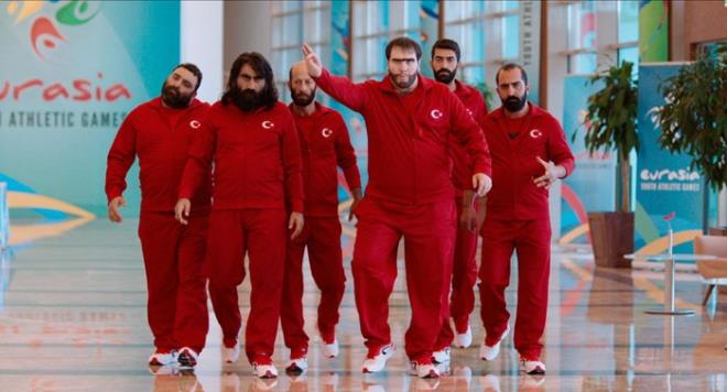 Yurt dnda da 4 milyona yakn izleyiciye ulaan Recep vedik filmlerinin bu lkelerde de 50 milyon liraya yakn gie geliri elde ettii tahmin ediliyor. Ceyhun Kuburlu'nun haberine gre; en ok Almanya&#8217;da izlenen Recep vedik filmlerinin DVD, internet ve TV satlaryla toplamda 400 milyon liraya yakn gelir elde ettii tahmin ediliyor.