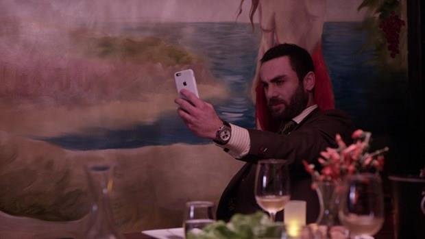 New York Masal <br>      New York'ta ekilen romantik komedi New York Masal, radikal kararlar alan Deniz ile intihara meyilli Kerem'in hikyesini anlatyor. <br>      (19 Mays 2017)