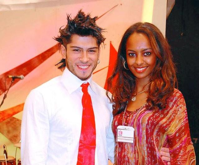 Burak zivit bugn ekrann en gzde gen kuak oyuncularndan biri. Ama eer yllar nce fotoraflar pten kmasayd belki de bugn kimse onu tanmayacakt. Nasl m?...