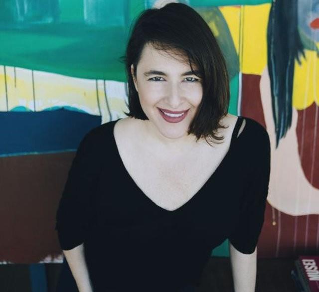 ocukluundan beri hep oyuncu olmak isteyen Esra Dermancolu, bu hayalini gerekletirmek iin uzun bir sre beklemek zorunda kalm.