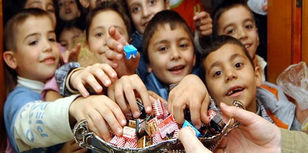 *24 Haziran Ramazan Bayram Arifesi (Cumartesi gn)  <br>  *25 Haziran Ramazan Bayram 1.gn (Pazar gn)<br>  *26 Haziran Ramazan Bayram 2.gn (Pazartesi gn)<br>  *27 Haziran Ramazan Bayram 3.gn (Sal gn)