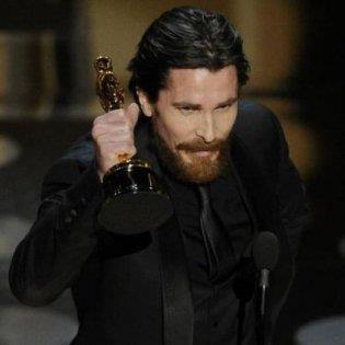 Akt�r    Y�ll�k geliri: 51 bin 112 Dolar