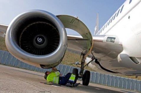 U�ak Mekanik ���isi    Y�ll�k geliri: 55 bin 111 Dolar