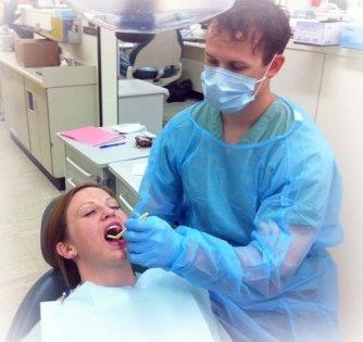 Di� Laboratuar� Teknisyeni    Y�ll�k geliri: 36 bin 181 Dolar