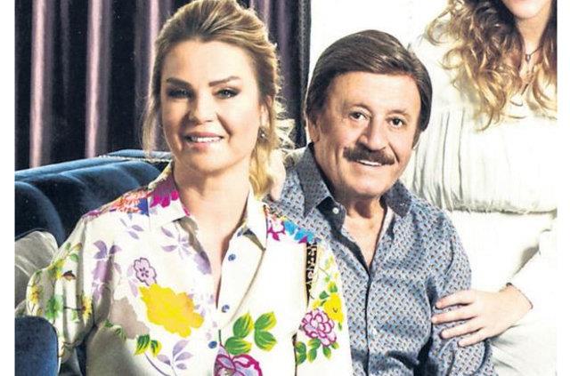 Evliliklerinin 32. yln kutlayan Selami-Didem ahin lks dairelerinin kapsn InStyleHOME Dergisi'ne at.