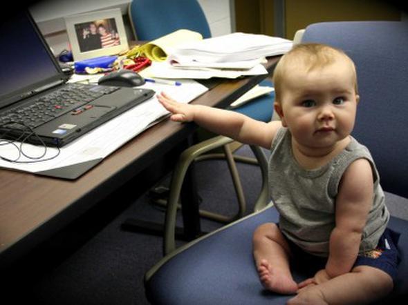 Teknik destek danmanna: &#8220;8 yandaki bir ocua modemin ne olduunu ve nasl altn nasl anlatrsnz?