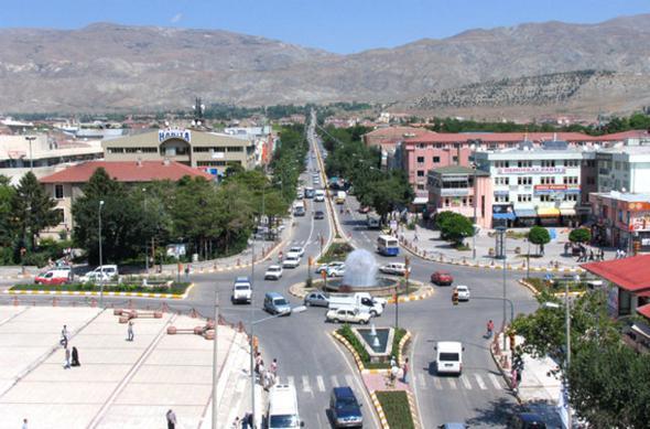 <p>Erzincan</p>  <p>  2014: 3,2 kii</p>  <p>  2015: 3,1 kii</p>  <p>  2016: 3,1 kii</p>  <p>  </p>