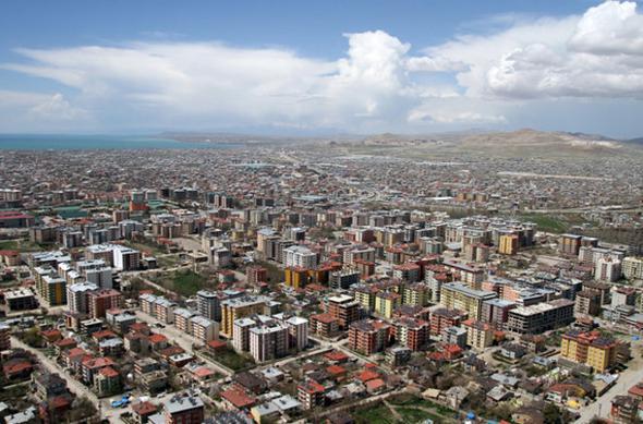 <p>Van</p>  <p>  2014: 5,7 kii</p>  <p>  2015: 5,5 kii</p>  <p>  2016: 5,3 kii</p>  <p>  </p>