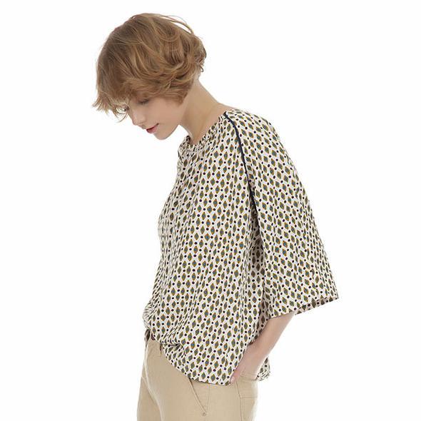 Akasya Asltrkmen, &#8220;Yargc bir bluz her zaman kullanl&#8221; diyor. (189 TL.)