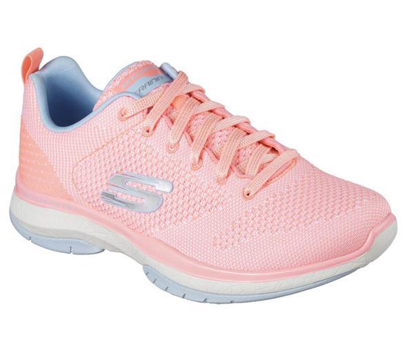 Skechers&#8217;n pembe spor ayakkabs sezonun yok satan modellerinden. (369 TL.)