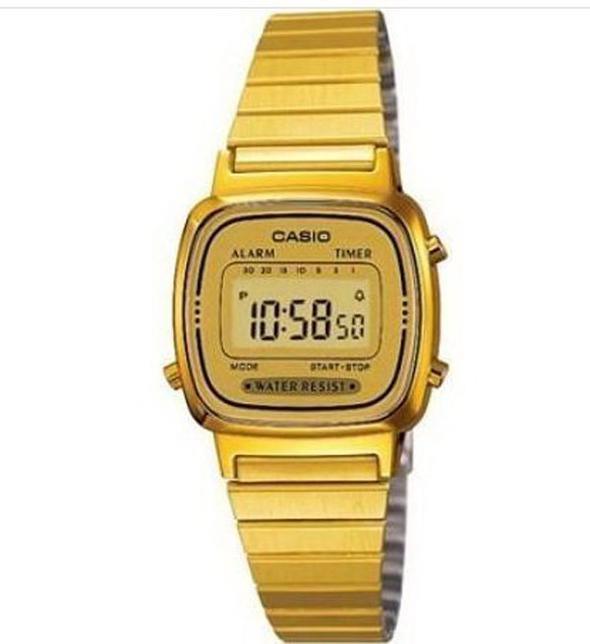 Hipster anneler Cassio&#8217;nun bu modeline baylr!. (110 TL.)