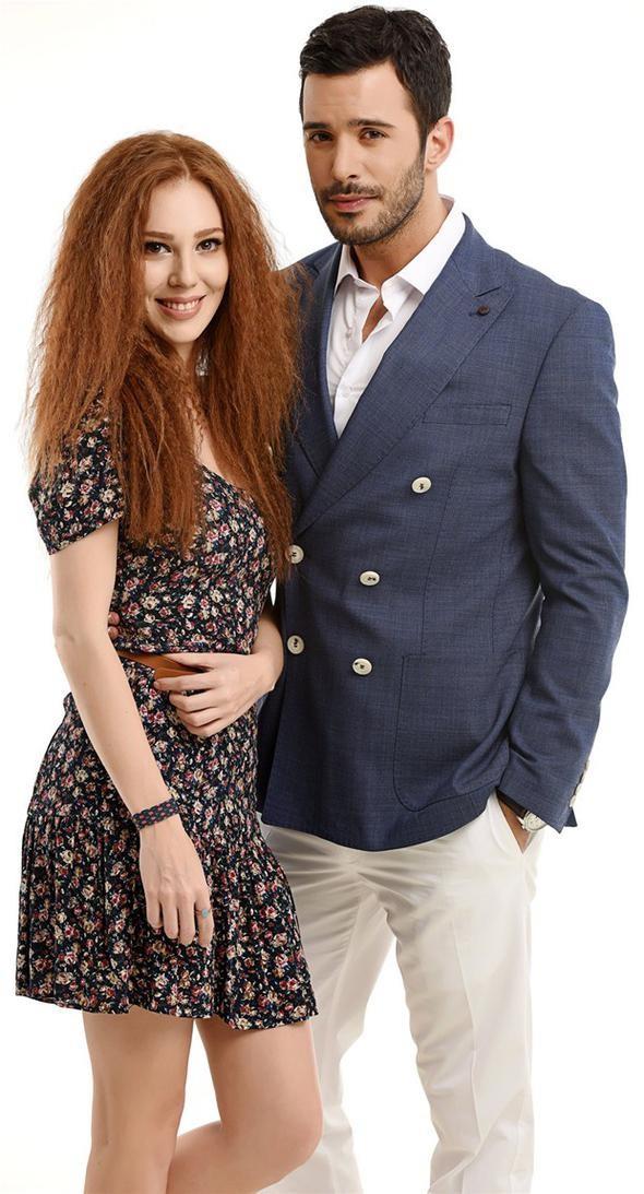 Kiralk ak dizisinin baarl oyuncusu Elin Sangu yllar sonra ortaya kan fotorafyla herkesi artt.