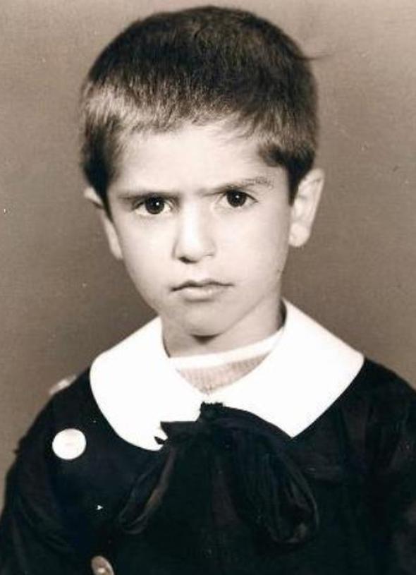 Bir zamanlar o da nlklyd.