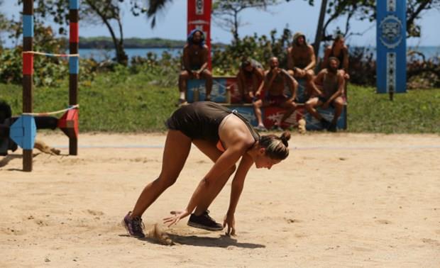 Survivor son blmde nller takm ile gnlller takm dokunulmazlk oyununda kar karya geldi.