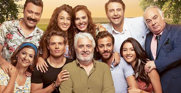 FAMLYA    Dizi 10.blm ile ekranlara veda etti.