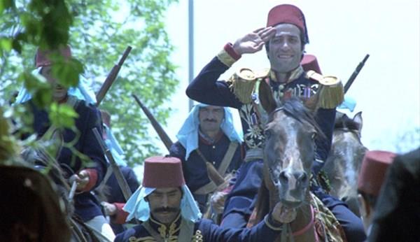 Telliolu Akil karakterinin filmin geri kalannda yer almamas elbette filmi sevenler tarafndan fark edilmitir.