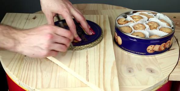 Matkap, pervane yapmak iin teneke ya da metal bir para, tahta ve pet ie.