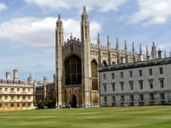 <p><b>Kim biliyor?</b></p>    Cambridge niversitesi'nden 2 profesr..