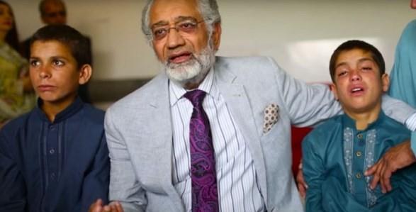 Pakistan Tp Bilimleri Enstits&#8217;nde Profesr Dr. Javed Akram ise bu kardelerin garip hastaln tp dnyasna yaplan bir meydan okuma olarak deerlendirip en baarl doktorlarla hastaln sebepleri iin tbbi testler yapt.