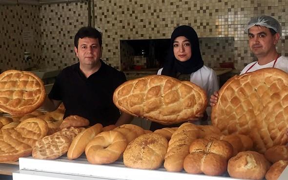 Frnc meslektalarmzn ramazan pidesi yapmnda gider kalemleri un, maya, susam, tuz ve iletme giderlerinden olumaktadr. Ayn hammaddelerden ve ayn yntemlerde yaplan bir rnn rayi fiyat belirlenmesi konusuna neden farkllklar yaandna ve reticilerle ve vatandalarn neden kar karya geldiine bir anlam verememekteyiz.