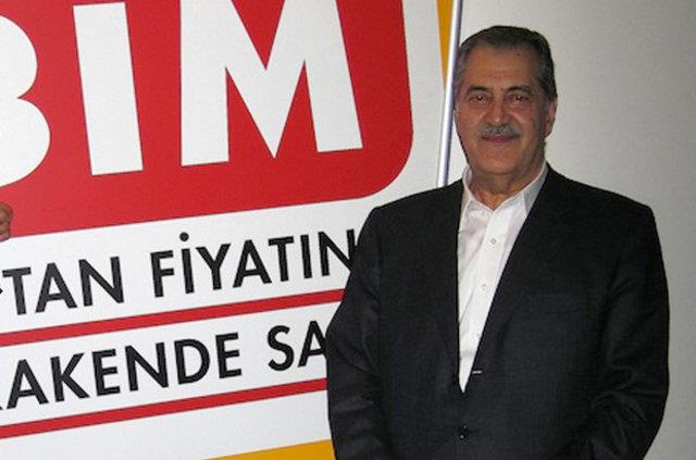 <p><b>Mustafa Latif Topba (BM)</b></p>    <p>Serveti: 1 milyar dolar</p>    <p>Tuttuu takm: <b>Fenerbahe</b></p>