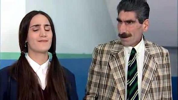 Abdlhamit Danr 'Sar Mercedes' ve 'Balkan Balkan'n da aralarnda bulunduu bir ok sinema filminde rol almt...