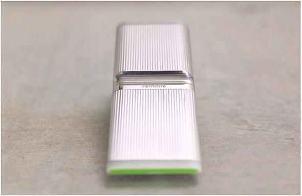 Nokia'dan geri dntrlm telefon  <br>  Nokia, yllar nce alminyum kavanozlar, plastik ieler ve eski araba lastiklerinden retilen bir konsept telefonu tantmt ve aynen byle grnyordu!