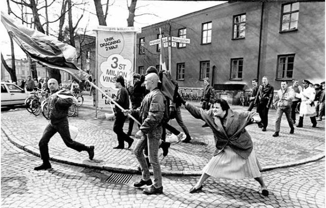 sve'te antasyla, Nazi yanls eylem yapan gence vuran kadn (13 Nisan 1985)