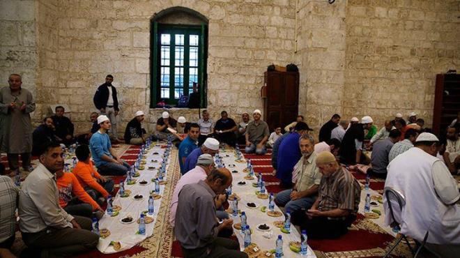 Dnyada milyarlarca mslman bu gece ilk sahura kalkt