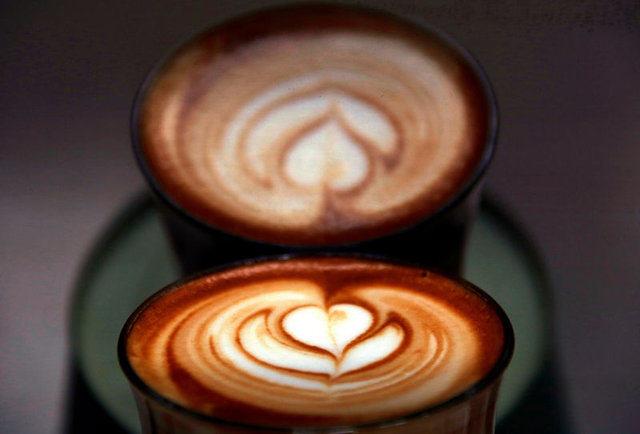 Enerji verici kahve, Trkiye'de aydan sonra en ok iilen ieceklerden biridir. Kahve tiryakilerinin yan sra aylmak iin ya da ayk kalmak iin de kahve ska tercih edilir.