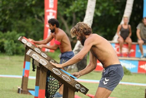 Nesef kesen oyunu finalde gnlller 3-1 kazanarak helikoptere binerek Panama'ya gitti.    te Survivor'da aramba gn yaananlar...