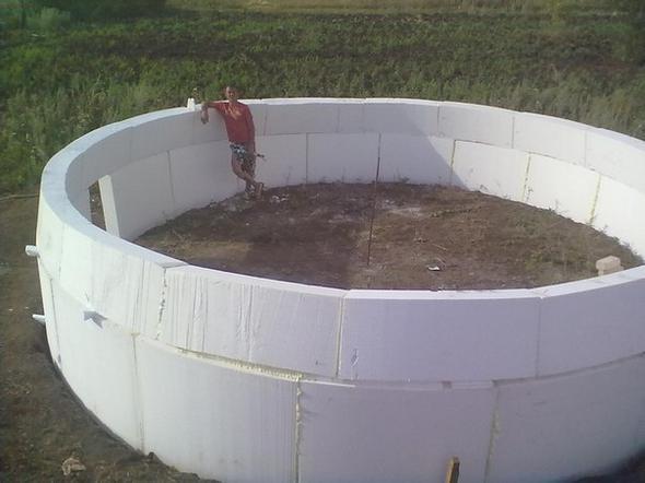 Sosyal medyada ok konuulan bu evlere scak bakanlar da var bu evlerde yaamann mmkn olmadn savunanlar da...