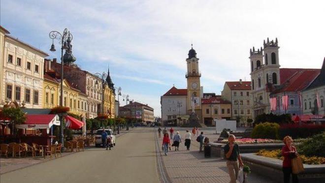 Slovenya<br>Erkek: 61<br>  Kadn: 60